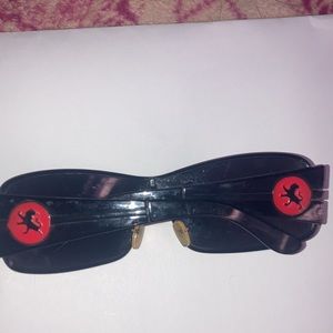 Vintage black designer sunglasses ✅